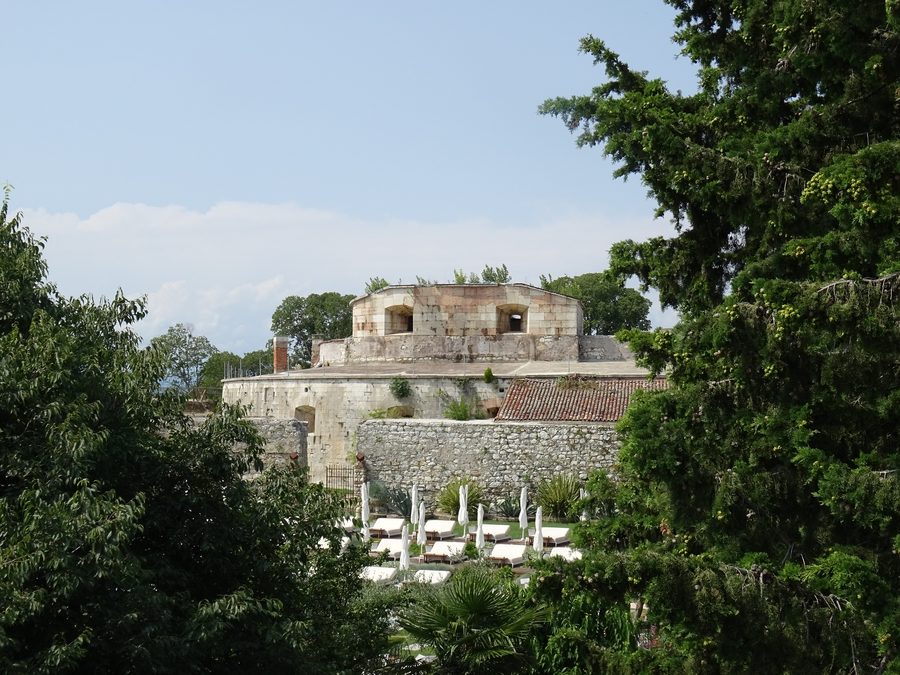 Forte Monte Folaga in Pastrengo
