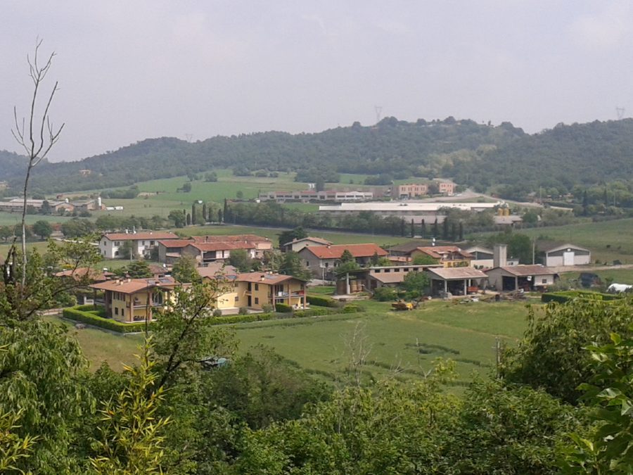Ansicht von Bottenago, einem Ortsteil von Polpenazze del Garda
