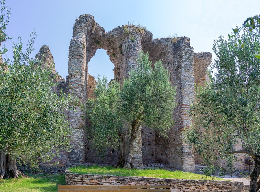 Archäologische Überreste der Grotten des Catull in Sirmione