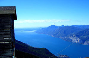 Panoramablick auf den Gardasee