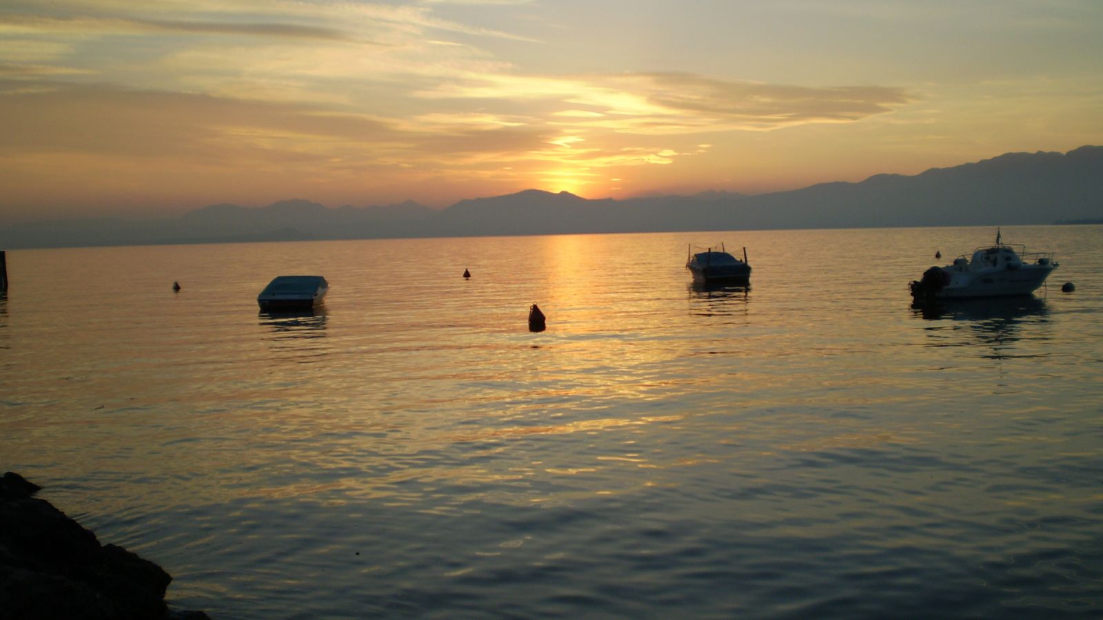 Didi und Hasi eröffnen Bar am Gardasee